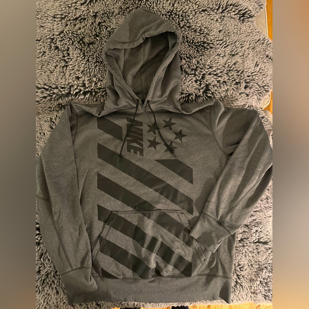 Nike Men’s Therma Fit Pullover Hoodie